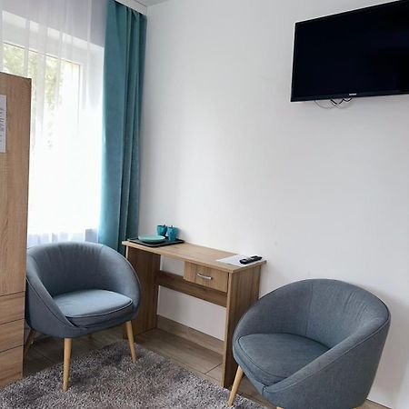 Hostel Mleczna - Metro Zacisze Warsaw Ngoại thất bức ảnh
