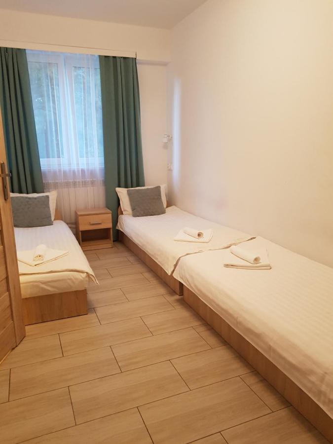 Hostel Mleczna - Metro Zacisze Warsaw Ngoại thất bức ảnh