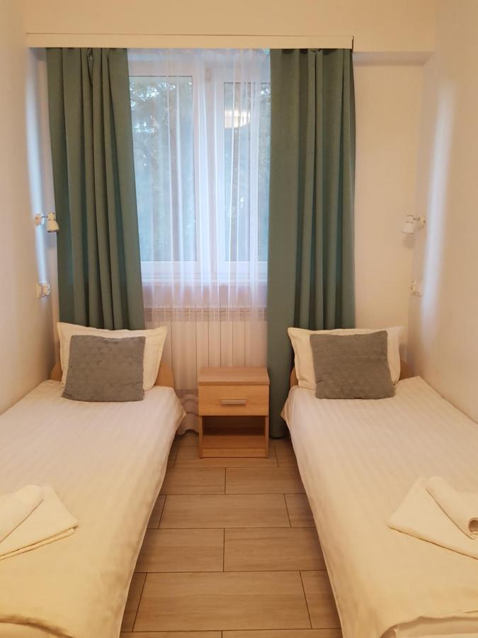 Hostel Mleczna - Metro Zacisze Warsaw Ngoại thất bức ảnh