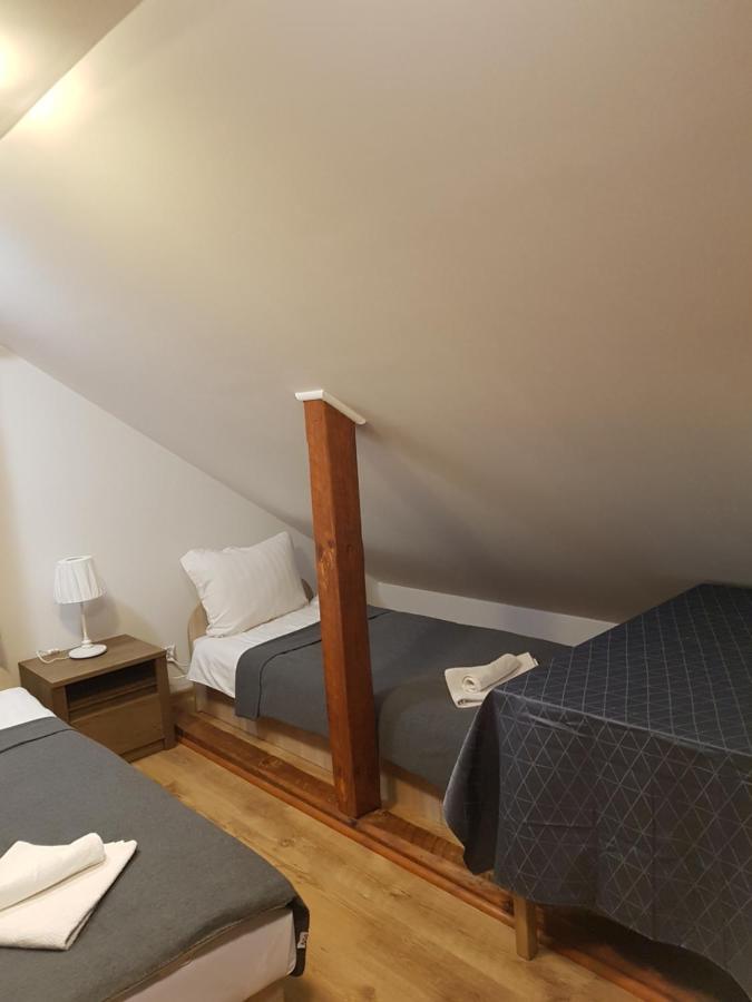 Hostel Mleczna - Metro Zacisze Warsaw Ngoại thất bức ảnh