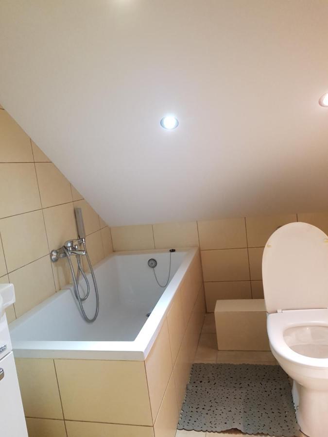Hostel Mleczna - Metro Zacisze Warsaw Ngoại thất bức ảnh