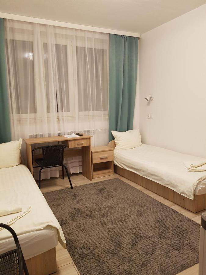 Hostel Mleczna - Metro Zacisze Warsaw Ngoại thất bức ảnh