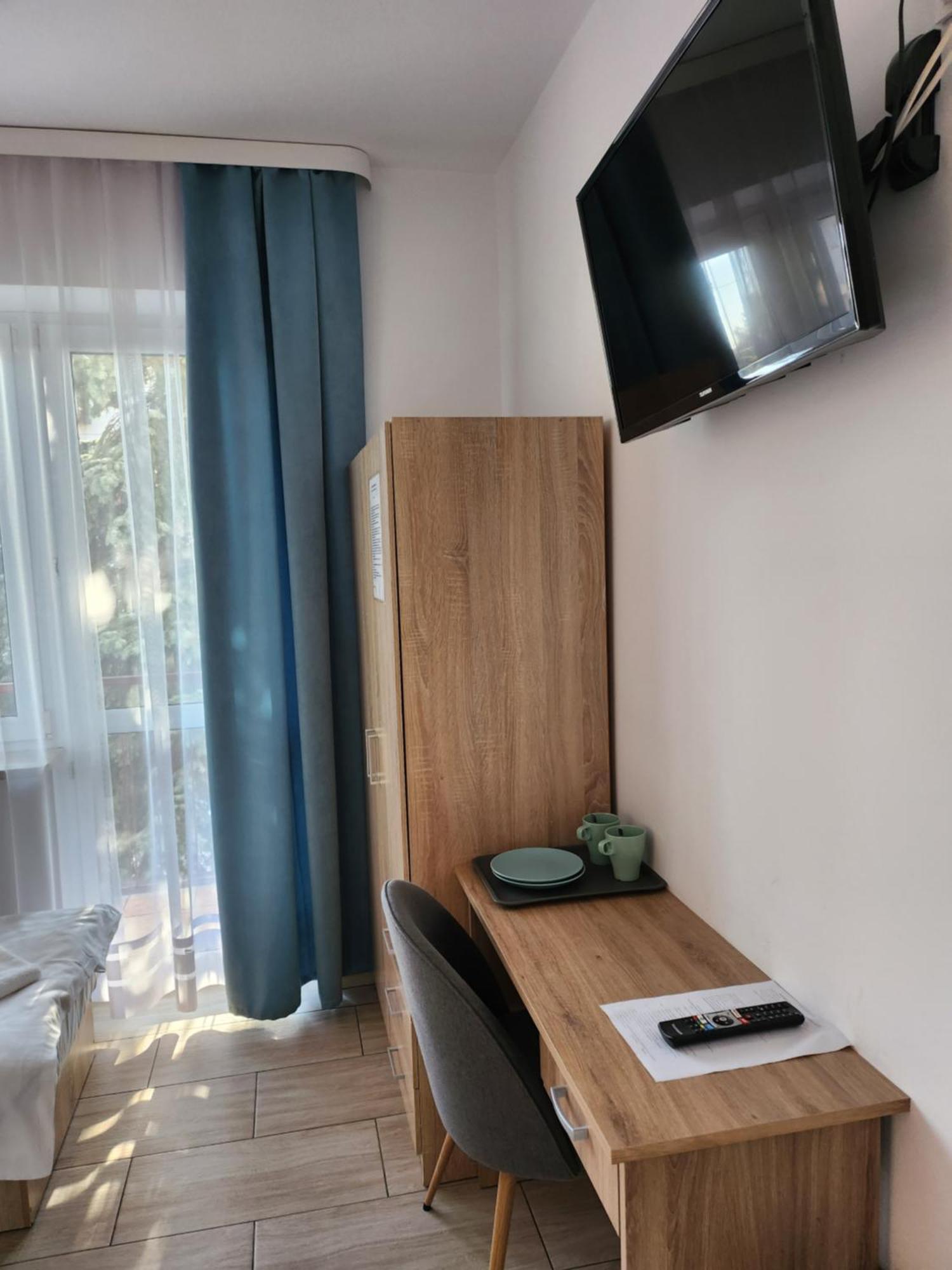 Hostel Mleczna - Metro Zacisze Warsaw Ngoại thất bức ảnh