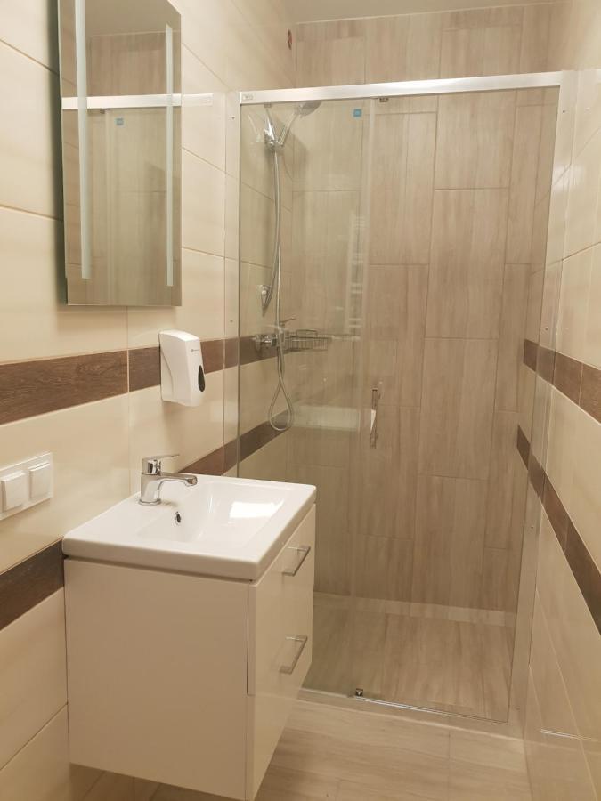 Hostel Mleczna - Metro Zacisze Warsaw Ngoại thất bức ảnh